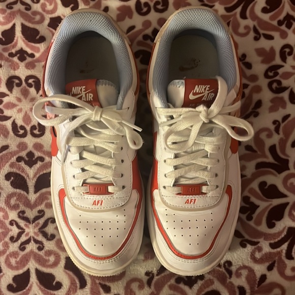 AIRFORCE 1’s SHADOW - Picture 2 of 2